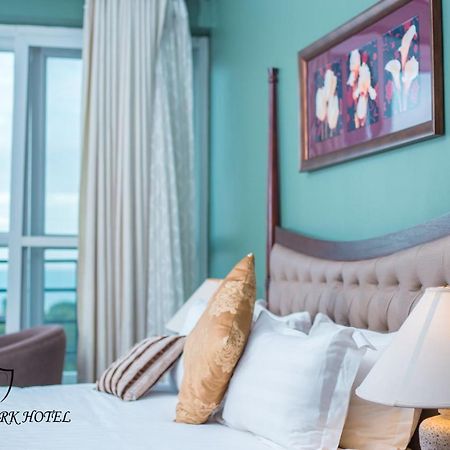 Regency Park Hotel ดาร์เอสซาลาม ภายนอก รูปภาพ